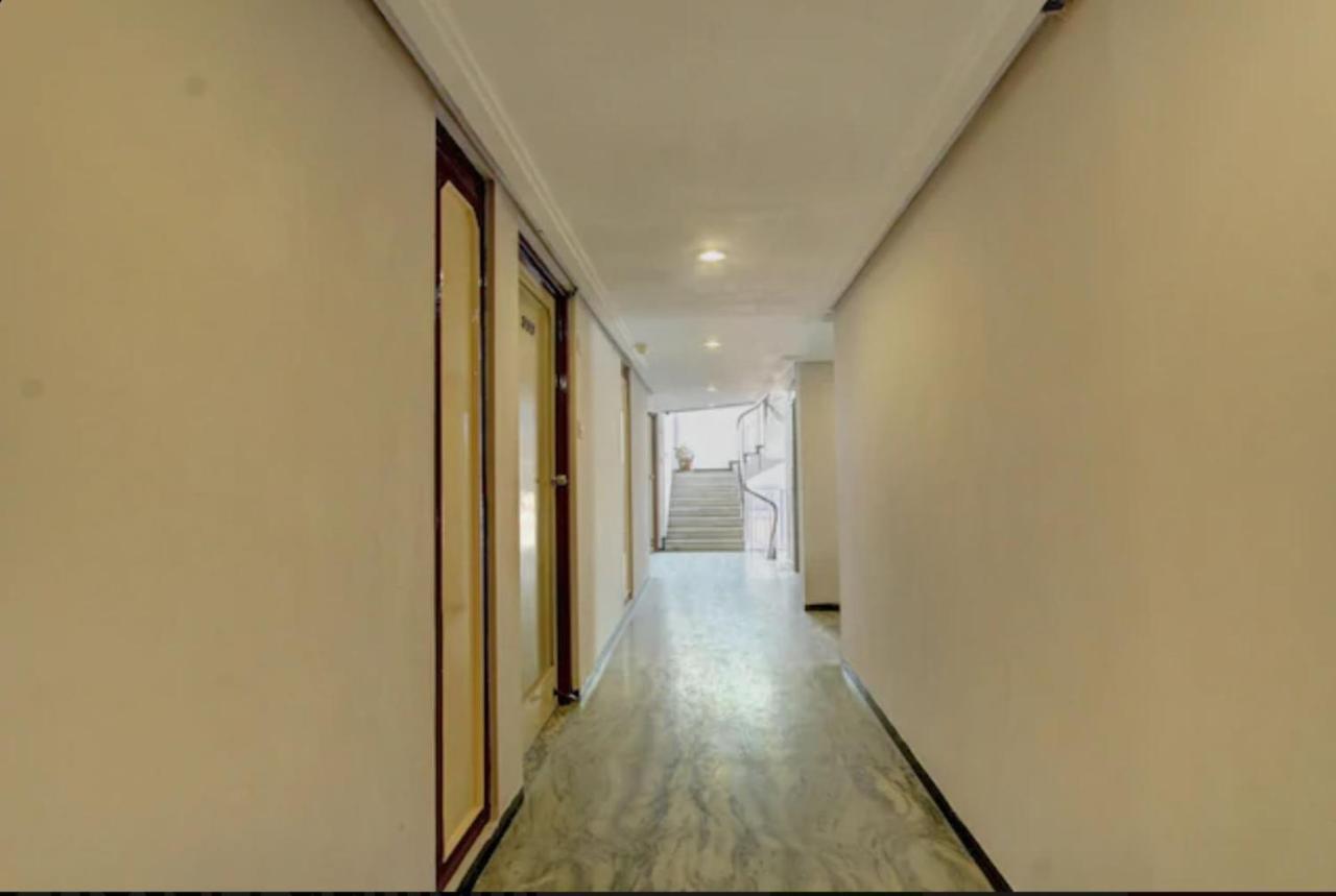 Hotel Padmam Maduráj Kültér fotó