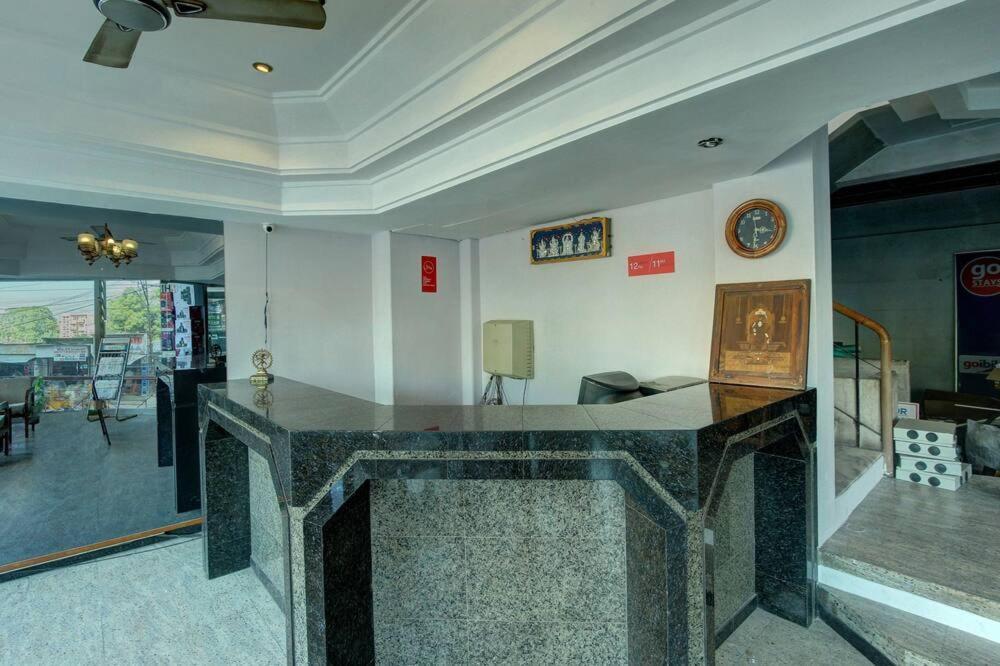 Hotel Padmam Maduráj Kültér fotó