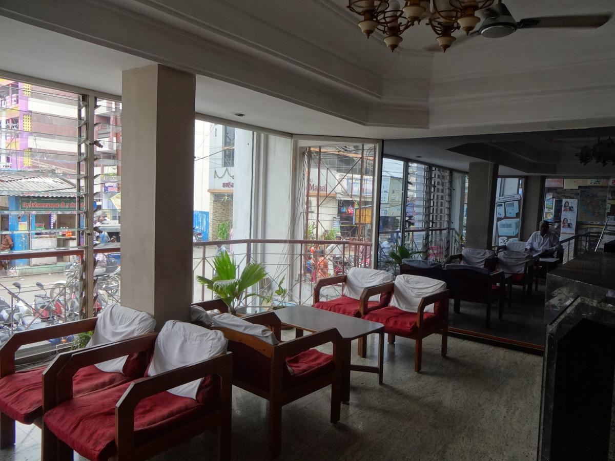 Hotel Padmam Maduráj Kültér fotó