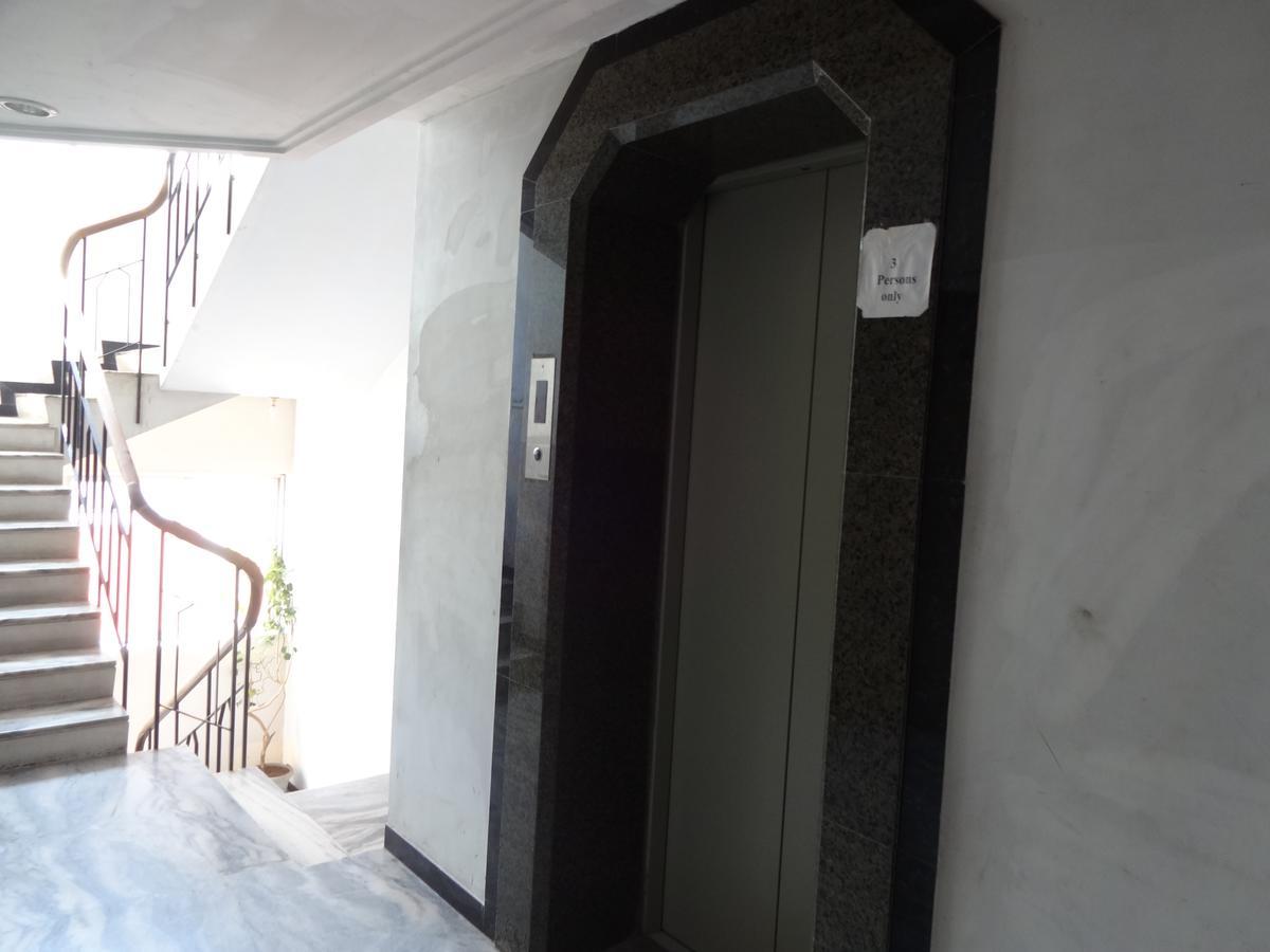 Hotel Padmam Maduráj Kültér fotó
