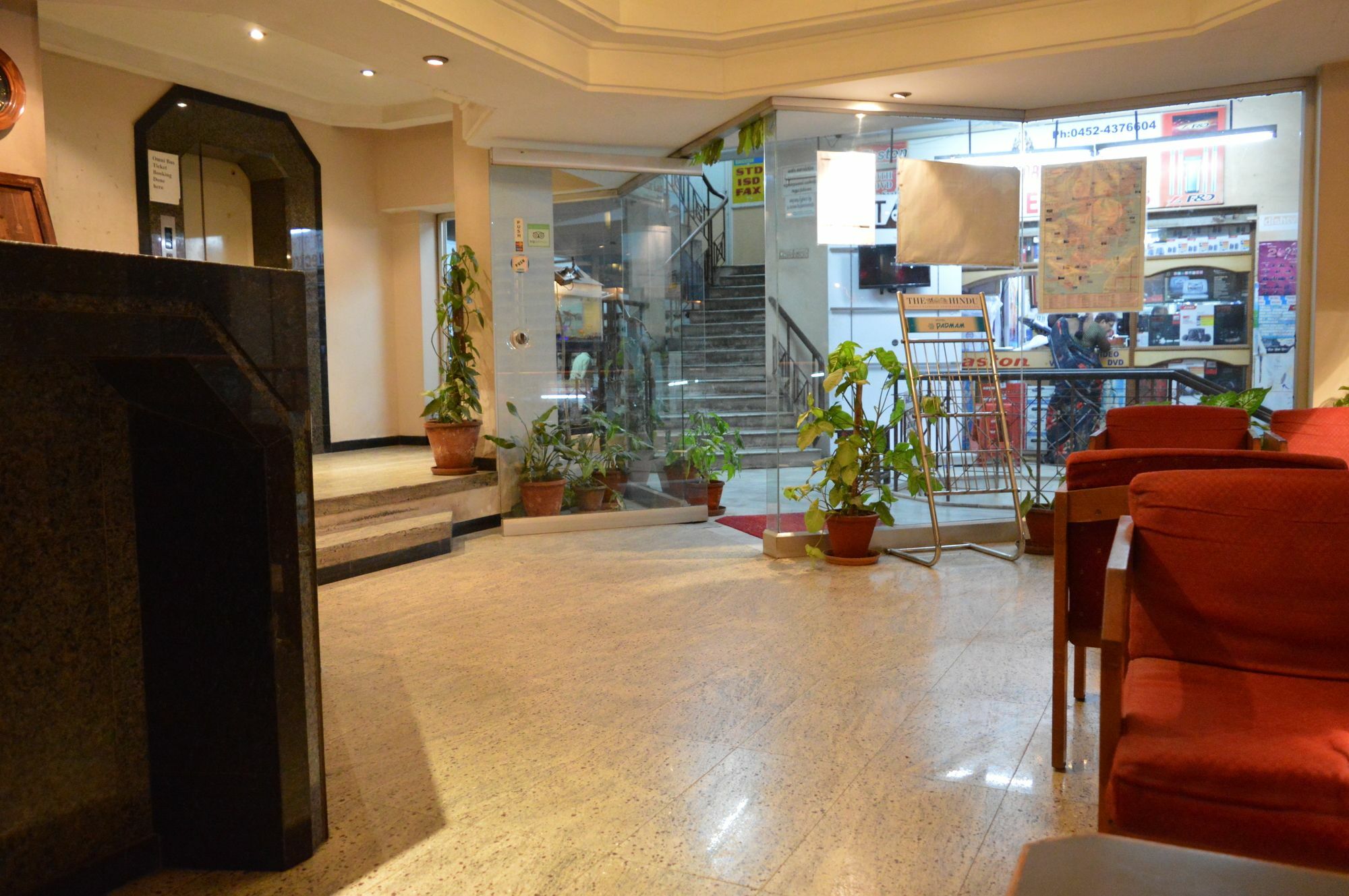 Hotel Padmam Maduráj Kültér fotó